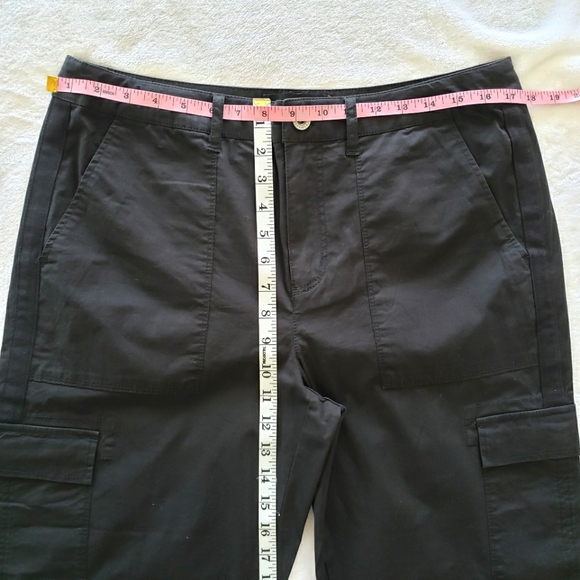 DKNY Black Cargo Joggers with Adjustable Drawstring Hem--NEW--28/8 - Picture 14 of 15